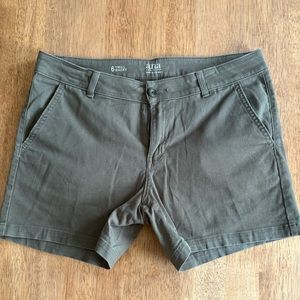 A.N.A shorts